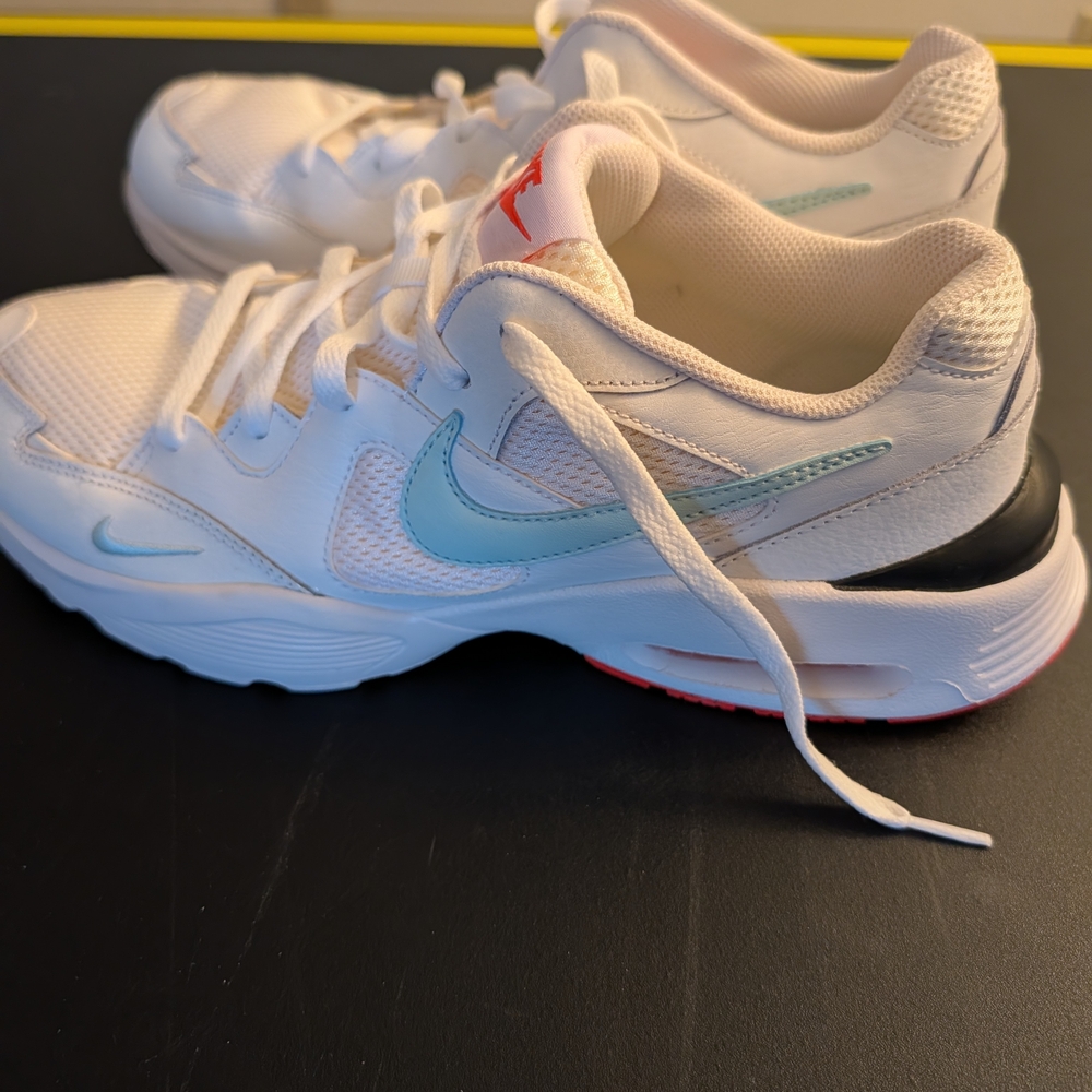 Nike White and Blue Sneakers